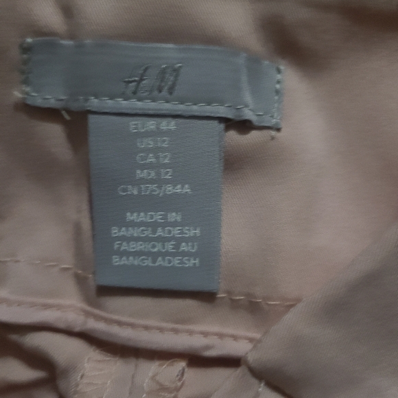 Pleated shorts - Picture 5 of 7